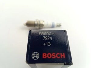 Свеча зажигания BOSCH SUPER PLUS FR6DE +13 (0242240593)