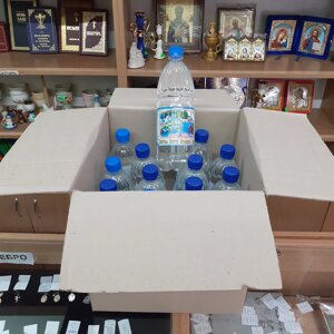 15 пляшок святої води з джерела праведної Анни