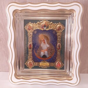 Ікона Остробрамська Пресвята Богородиця, лик 15х18 см, у білому фігурному дерев'яному кіоті
