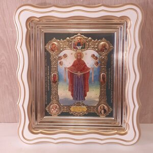 Ікона Покрова Пресвята Богородиця, лик 15х18 см, у білому фігурному дерев'яному кіоті