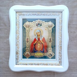Ікона Помічниця в пологах Пресвята Богородиця, лик 15х18 см, у білому фігурному дерев'яному кіоті, тип 3