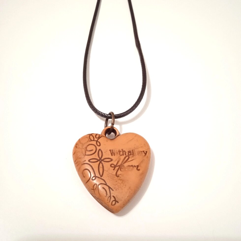 Кулон Серце об’ємне коричневе від компанії Інтернет магазин emmaus - фото 1