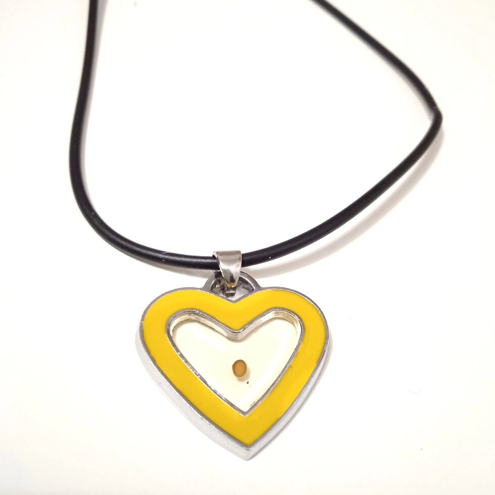 Кулон Серце з гірчичним зерном жовтий від компанії Інтернет магазин emmaus - фото 1