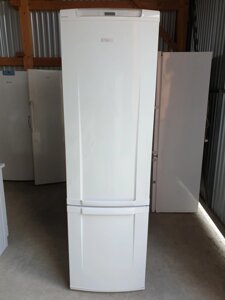 Двокамерний холодильник Electrolux 201 cm / з Європи/ERA 40633 W