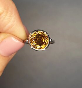 Кольцо серебряное с султанитом 18.5 3,49 г