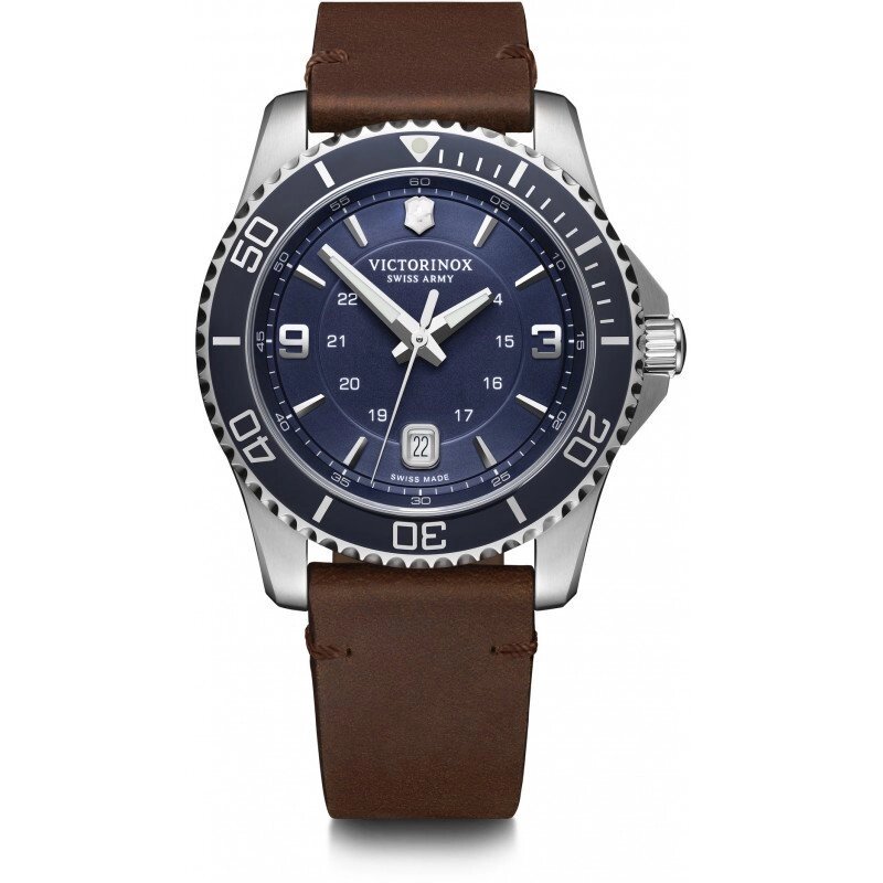 Чоловічий годинник Victorinox SwissArmy MAVERICK Large V241863 від компанії "Cronos" поза часом - фото 1