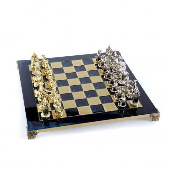 Шахи Manopoulos Medieval Knights із золотими та срібними фігурами / синя шахова дошка 44 см (S12BLU) від компанії "Cronos" поза часом - фото 1