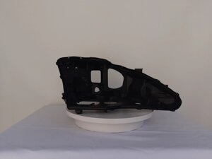 Корпус фари Lexus IS 2 IS250 IS300 2005-2010 правий