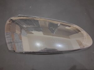 Скло фари Volkswagen Jetta 5 2005-2010 праве