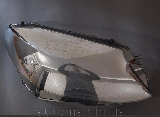 Скло фари Mercedes C-CLASS W205 2014-2017 праве від компанії ФОП - фото 1