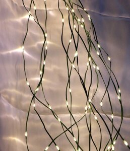 Гірлянда 'Конський Хвіст" з 10 ниток на мідному зеленому дроті, 200 led-ламп, довжина 2 метри