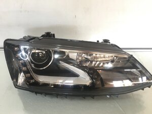 Фара Led передня VW Jetta 2015-2018 5C7941752E права