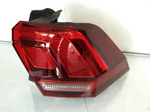 Ліхтар зовнішній Led (крило) правий VW Tiguan 2018- 5NN945096A комплектація comfort