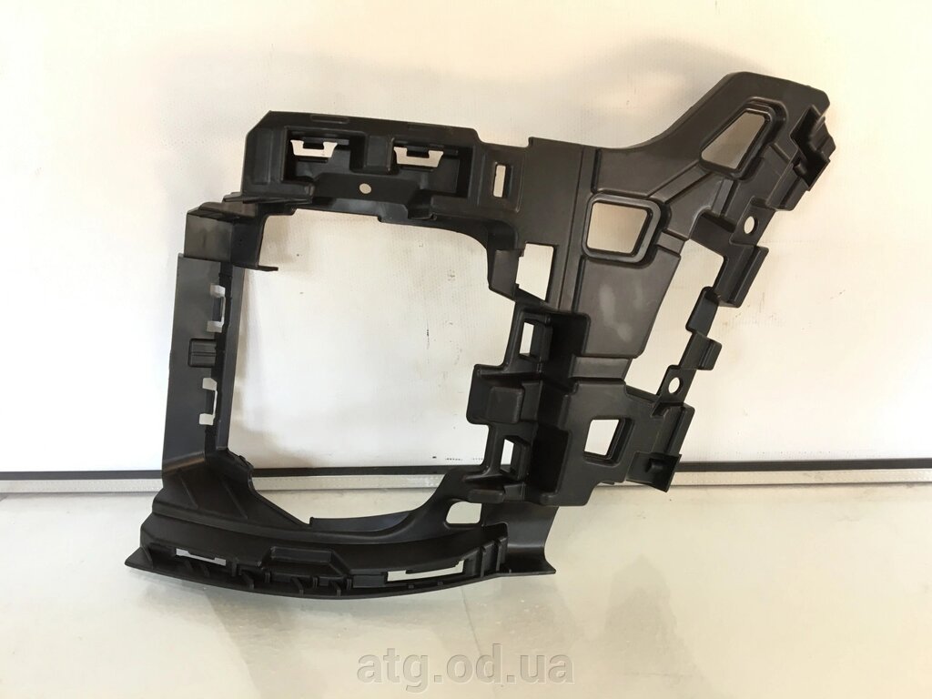 Кронштейн кріплення ПТФ VW Tiguan 2012 5ND 807 261 ліве від компанії ATG-Parts - запчастини кузова та оптика - фото 1