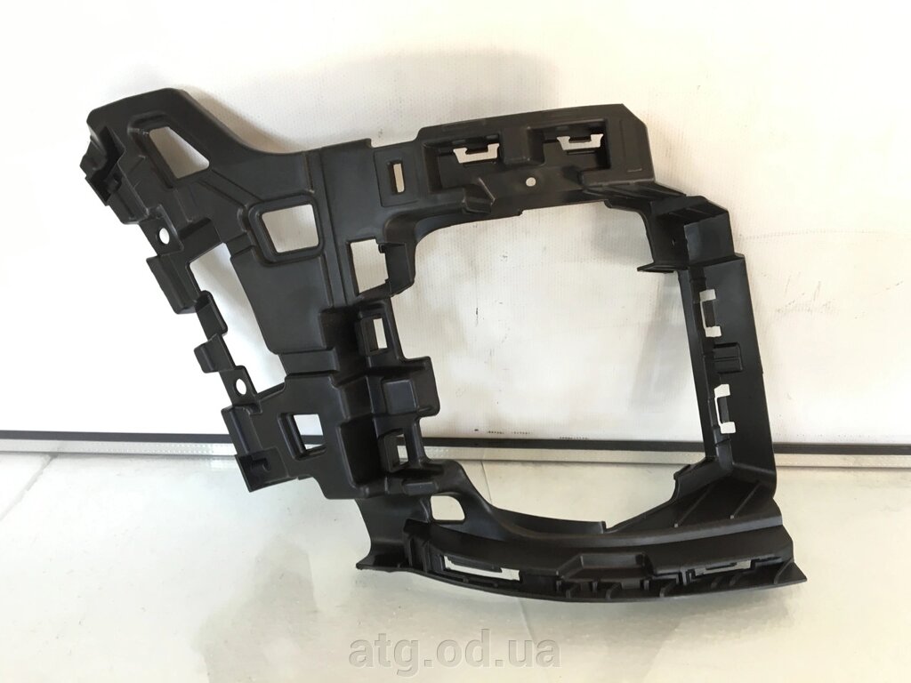 Кронштейн кріплення ПТФ VW Tiguan 2012 5ND 807 262 праве від компанії ATG-Parts - запчастини кузова та оптика - фото 1