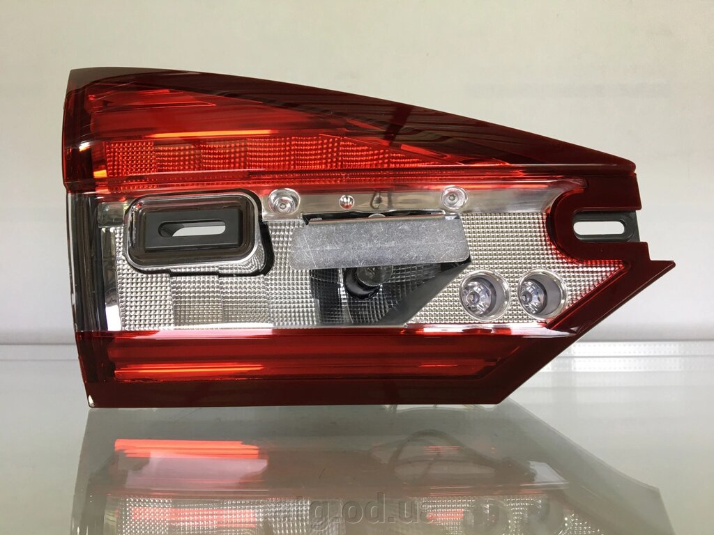 Ліхтар внутрішній LED FORD FUSION 2017 лівий HS7Z-13405-A від компанії ATG-Parts - запчастини кузова та оптика - фото 1