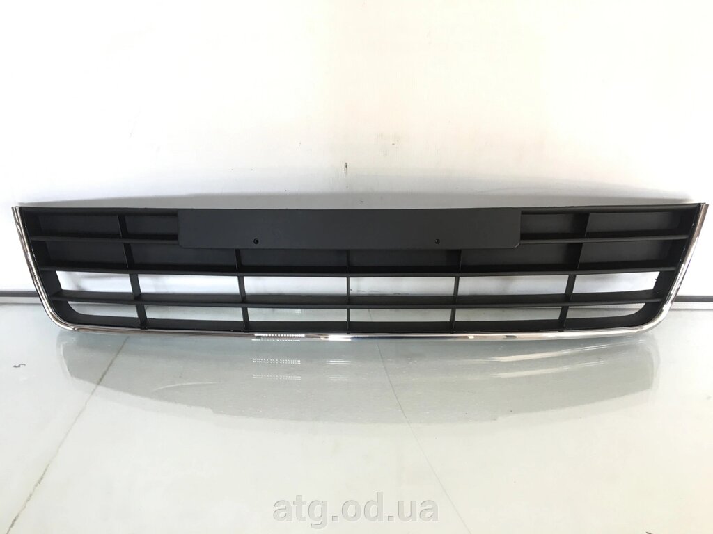 Нижня решітка переднього бампера центр VW Tiguan 2012 5N0853677, 5N08536779B9 від компанії ATG-Parts - запчастини кузова та оптика - фото 1