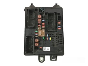 Блок запобіжників FUSE & RELAY BOX Cadillac ATS 2013- 2.0T 2.5 22959736