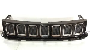 Решітка радіатора grill Jeep Compass 2017-2020 6BA20TZZAB у зборі 3 частини