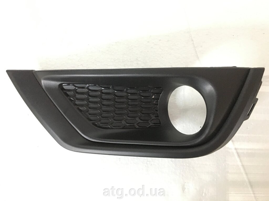 Заглушка решітка ПТФ ліва Jeep Compass 2017-2020 5UP97RXFAB чорна від компанії ATG-Parts - запчастини кузова та оптика - фото 1