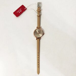 Стильні бежеві наручні годинники жіночі. З блискучим ремінцем. В чохлі. модель 17477
