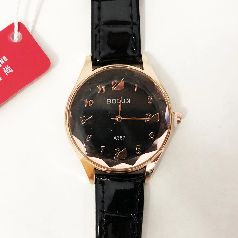 Стильні чорні наручні годинники жіночі. З блискучому ремінцем. В чохлі. модель 52627 від компанії Магазин електрики промислових товарів та інструментів - фото 1
