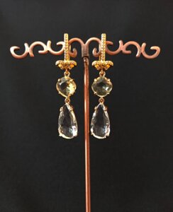 Лаконічні весільні сережки золотистого кольору, сережки позолота з фіанітами Ksenija Vitali