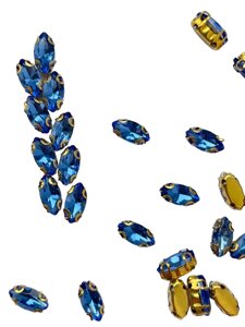 Стрази пришивні в цапах, форма кіготь, скло, камінь синього кольору в золотій оправі, 8х4 мм