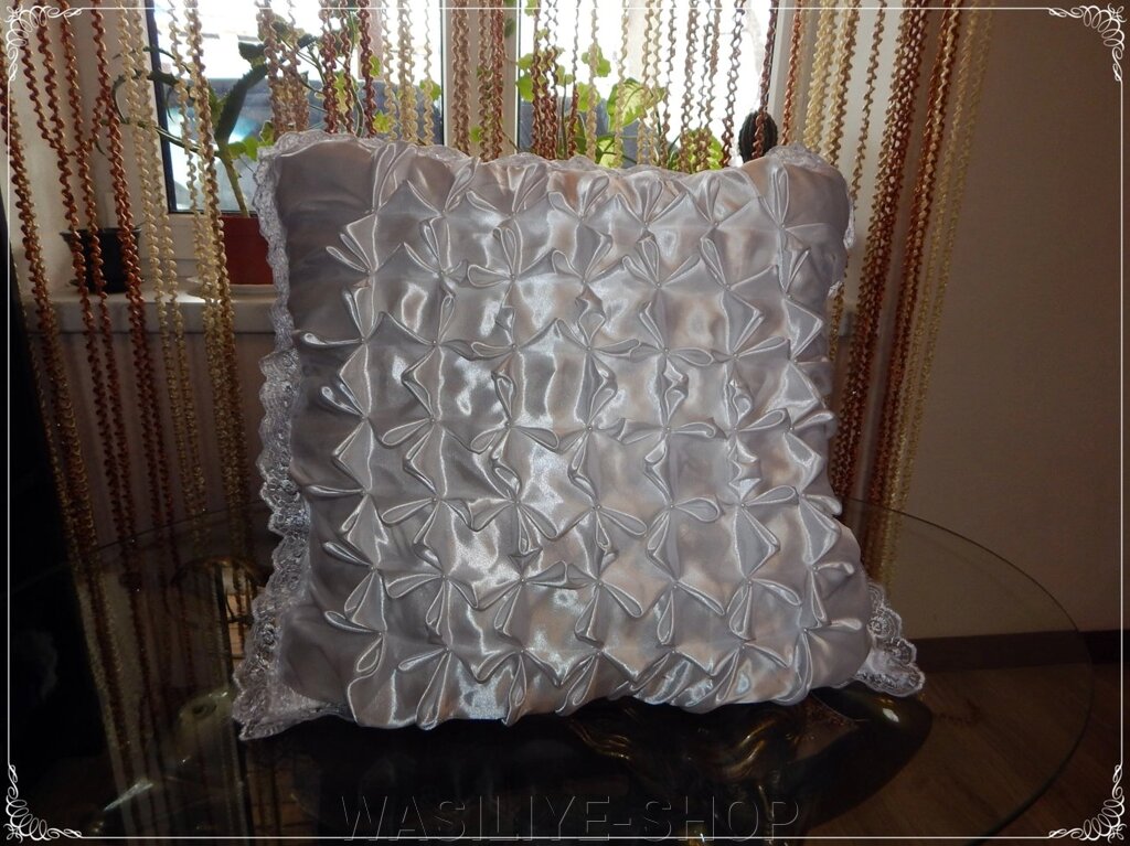 Весільна подушка з декоративною невеличкий від компанії WASILIYE-SHOP - фото 1