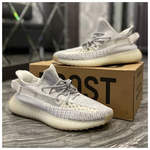 Yeezy static cheap v2 reflective