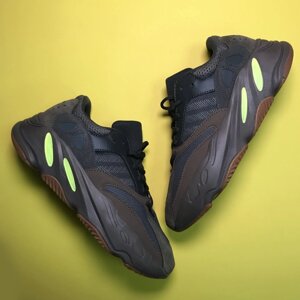 Кросівки Adidas Yeezy Boost 700 Mauve, кросівки адідас ізі 700