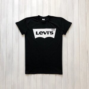 Чоловіча чорна футболка з принтом "Levis"