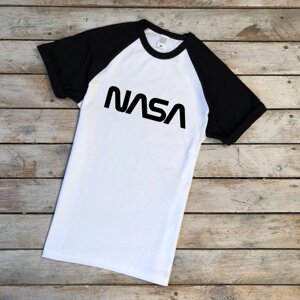 Чоловіча двоколірна футболка з принтом "NASA"