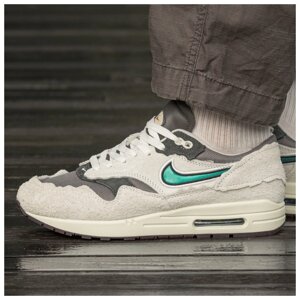 Чоловічі кросівки Nike Air Max 1 Patta Protection Pack Beige, бежеві замшеві кросівки найк аїр макс патта