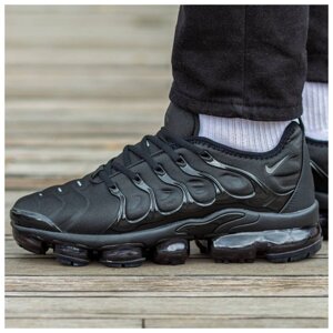 Чоловічі кросівки Nike Air VaporMax Plus All Black весна-осінь, чорні кросівки найк аїр вапормакс плюс