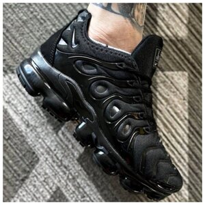Чоловічі кросівки Nike Air VaporMax Plus Black, чорні кросівки найк аїр вапормакс плюс