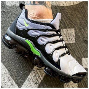 Чоловічі кросівки Nike Air VaporMax Plus 'Black Grey Neon Green'сірі кросівки найк аїр вапормакс плюс