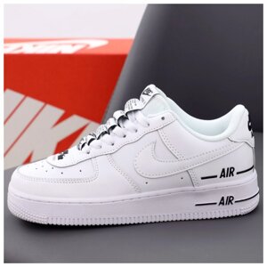 Чоловічі / жіночі кросівки Nike Air Force 1 '07 Розділи чорне біле подвійне повітря, біла шкіряна Nike Air Fores 1