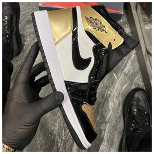 Женские кроссовки Nike Air Jordan 1 Black Gold, кроссовки найк аир джордан 1 ретро кросівки Nike Air Jordan 1