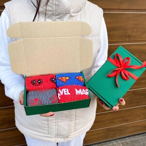 Шкарпетки дитячі для хлопчиків високі з супергероями Marvel 4 пари в подарунковій коробці 36-41р