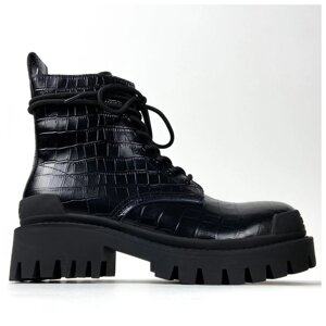 Жіночі черевики Balenciaga Strike Lace-up Boots Black, чорні шкіряні черевики Баленсіага, баленсіяга Alligator