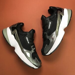 Жіночі кросівки Adidas Falcon Black Lacquered, жіночі кросівки адідас Фалкон