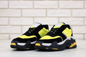 Жіночі кросівки Balenciaga Triple S V2 Black Yellow, чорно-жовті кросівки баленсіага тріпл з баленсіяга