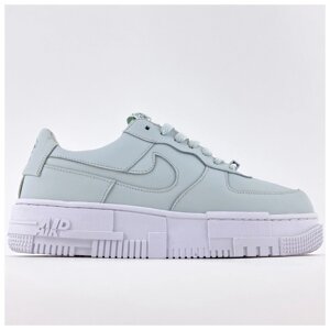 Жіночі кросівки Nike Air Force 1 піксель м'ята біла низька, монетні шкіряні кросівки Nike Air Force 1 пікселя Риболовля