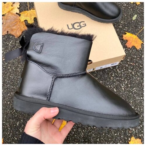 Жіноча зима Ugg Classic Mini Чорна шкіра Банта Чорна шкіра Uggs Класичний міні -жіночий черевики УГі зима