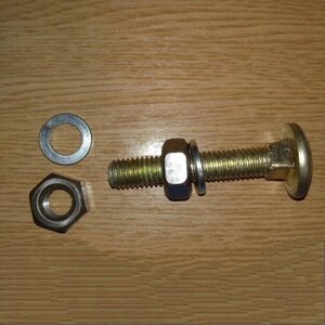 Болт кріплення сошника з гайкою і гровером (10) сівалки сз