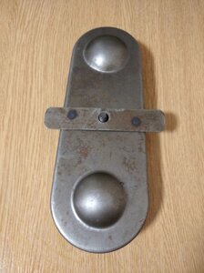 Дно металеве з кришкою висівного апарату сівалки СУПН