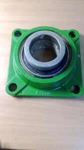 Корпус підшипника подрібнювача в зборі до техніки Джон Дір, артикул AZ100558