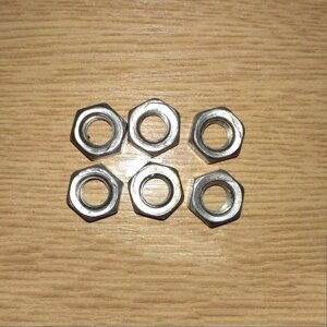 Гайка М10 болта кріплення сошника сівалки сз