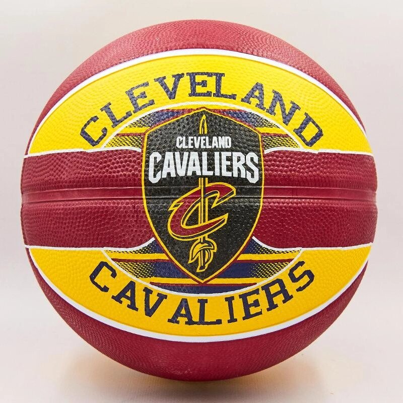 М'яч баскетбольний гумовий №7 SPALDING 83504Z NBA Team CLAVELAND CAVA (гума, бутил, червоний-жовтий) від компанії Спортивний інтернет - магазин "One Sport" - фото 1